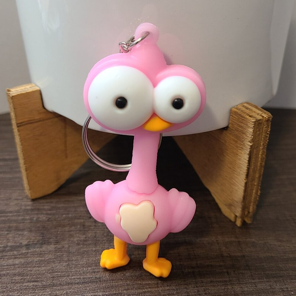 Unbranded Bug-Eyed Bird Keychain NEW Unisex Collectible Home Office School Auto